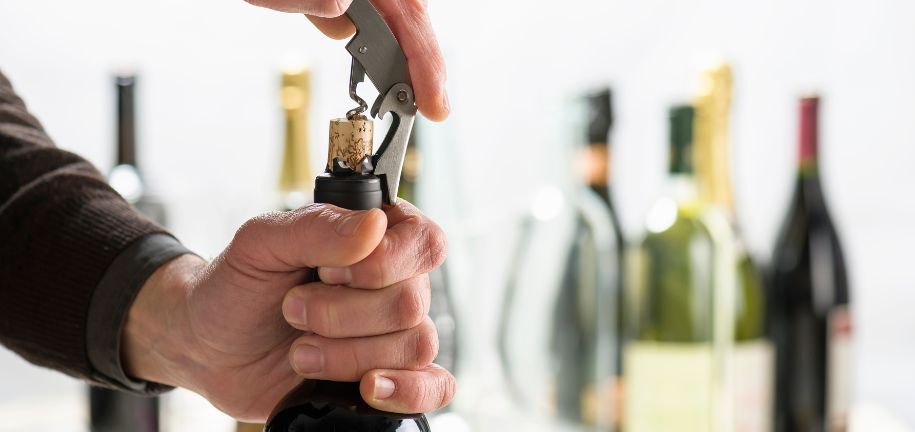 Sacacorchos: guía para abrir tus botellas con estilo